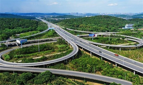 澄江钢筋套筒应用于高速公路